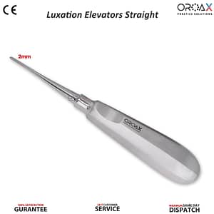Dental Root Elevators Luxating Straight 2mm Oral Surgery Tools Image en gros d'un élévateur luxateur droit de 2 mm, Imagen de cerca de un elevador luxante recto de 2 mm, un instrumento dental utilizado en cirugía oral para la extracción de dientes. Nahaufnahme eines 2 mm geraden Luxierelevators, einem zahnärztlichen Instrument, das in der Oralchirurgie zur Zahnentfernung verwendet wird.